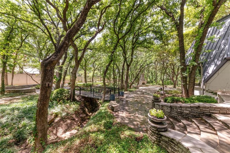 2420 Lincoln Drive, Arlington TX 76006 - Photo 29