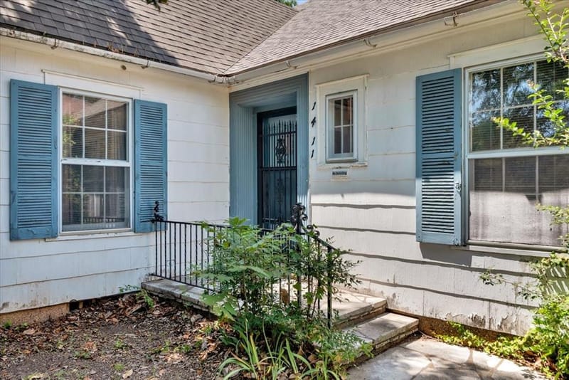 1411 Main Street, Denison TX 75020 - Photo 2