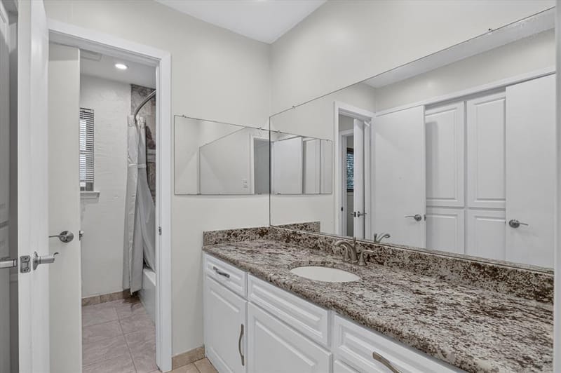 1820 Holly Oak Street, Arlington TX 76012 - Photo 23