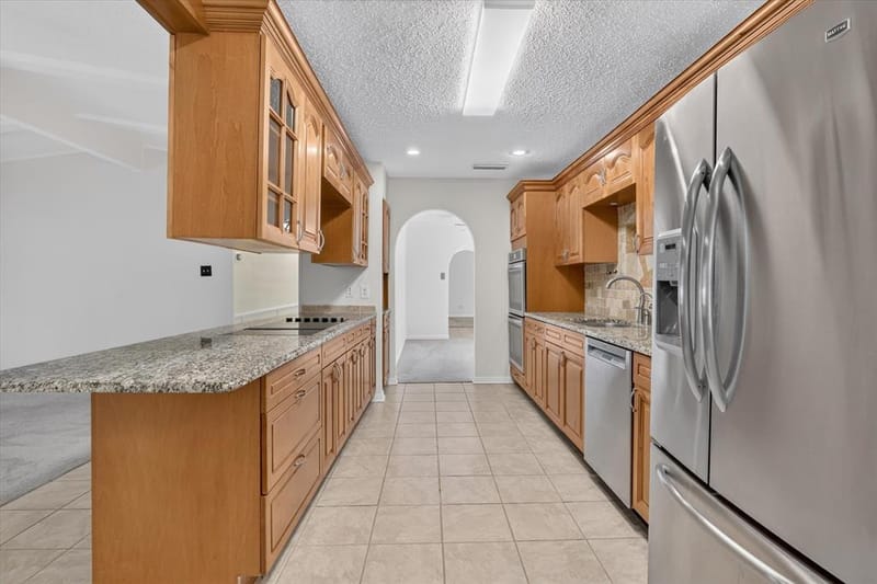 1820 Holly Oak Street, Arlington TX 76012 - Photo 9