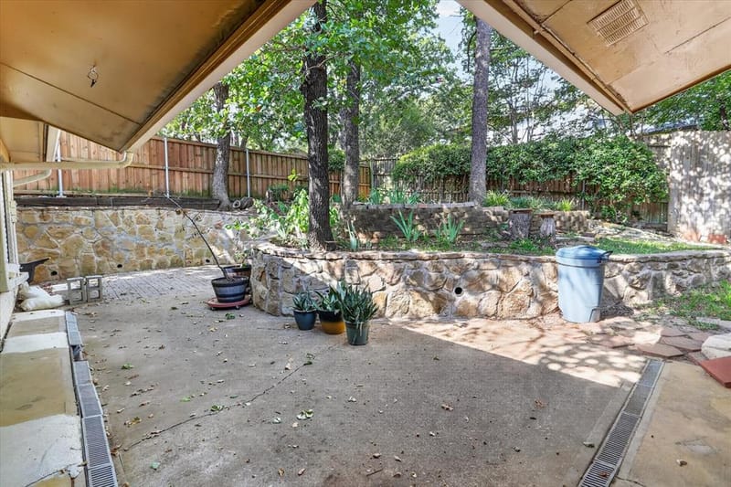 1820 Holly Oak Street, Arlington TX 76012 - Photo 24