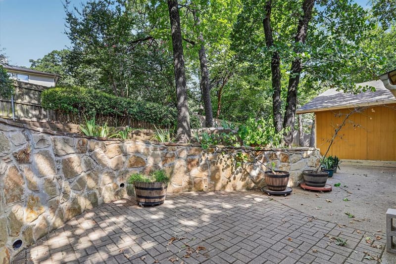 1820 Holly Oak Street, Arlington TX 76012 - Photo 25