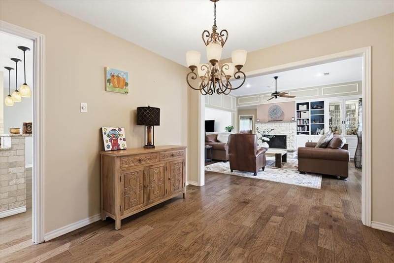 2816 N Creekwood Drive, Grapevine TX 76051 - Photo 7