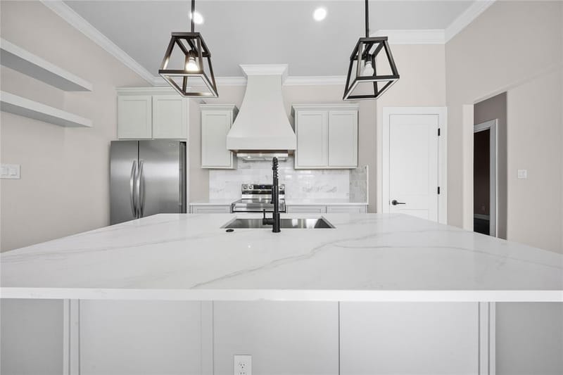 1818 E Tucker Street, Fort Worth TX 76104 - Photo 10