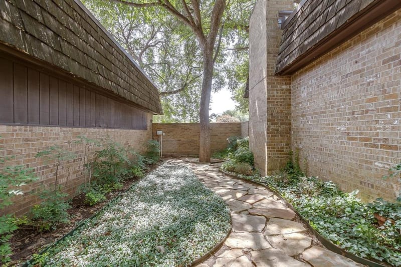 4414 Glenwood Court, Fort Worth TX 76109 - Photo 5