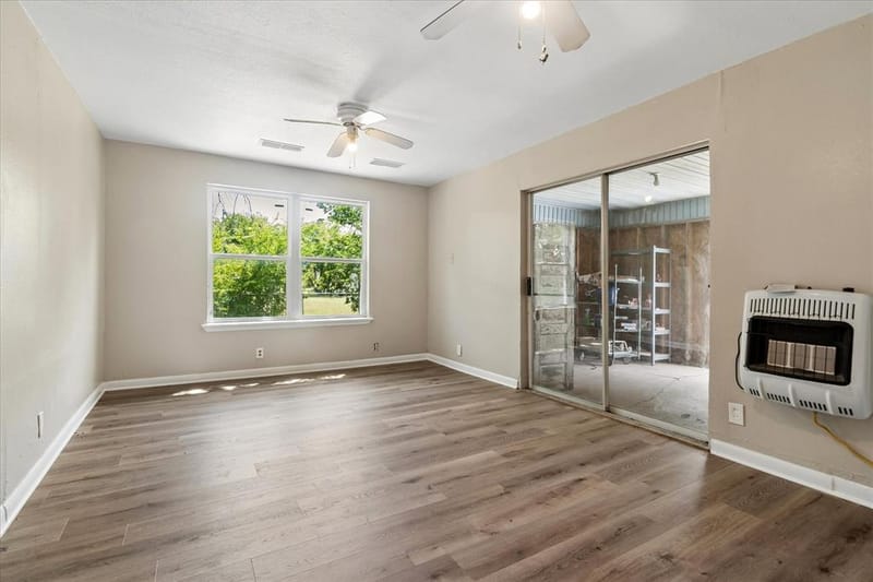 102 N 3rd Street, Sanger TX 76266 - Photo 3