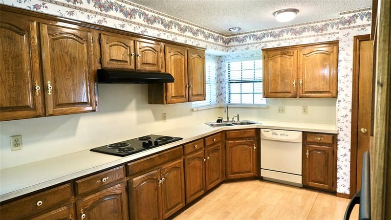 4724 Meadowview Drive, Mesquite TX 75150 - Photo 10