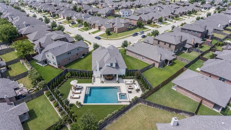 13160 Larks View Point, Fort Worth TX 76244 - Photo 32