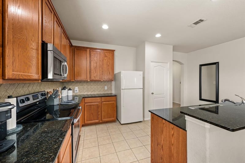 13160 Larks View Point, Fort Worth TX 76244 - Photo 14