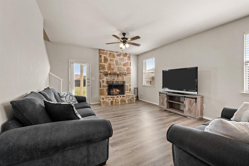 13160 Larks View Point, Fort Worth TX 76244 - Photo 4