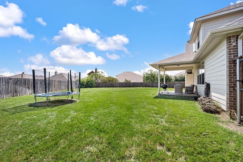 13160 Larks View Point, Fort Worth TX 76244 - Photo 8