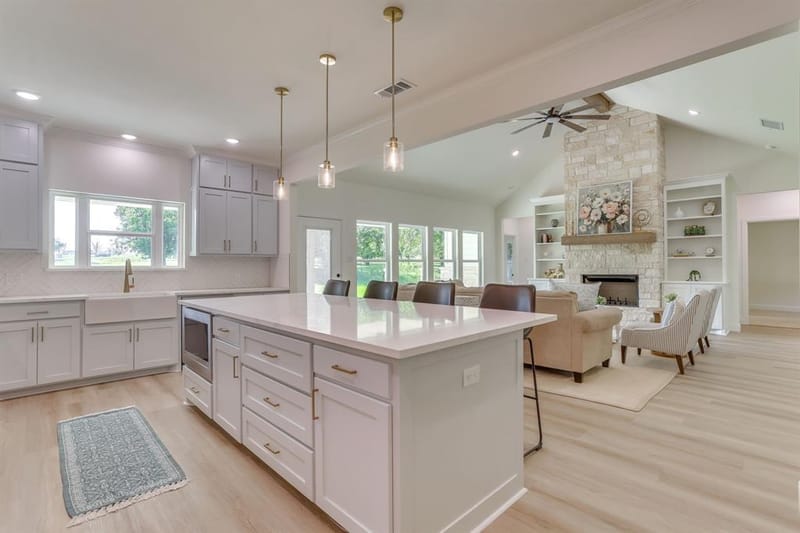6705 Westover Drive, Granbury TX 76049 - Photo 10