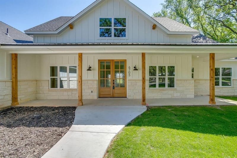 6705 Westover Drive, Granbury TX 76049 - Photo 4