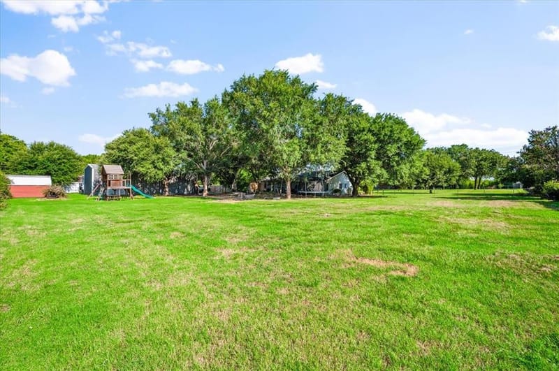 209 Live Oak Lane, Burleson TX 76028 - Photo 19