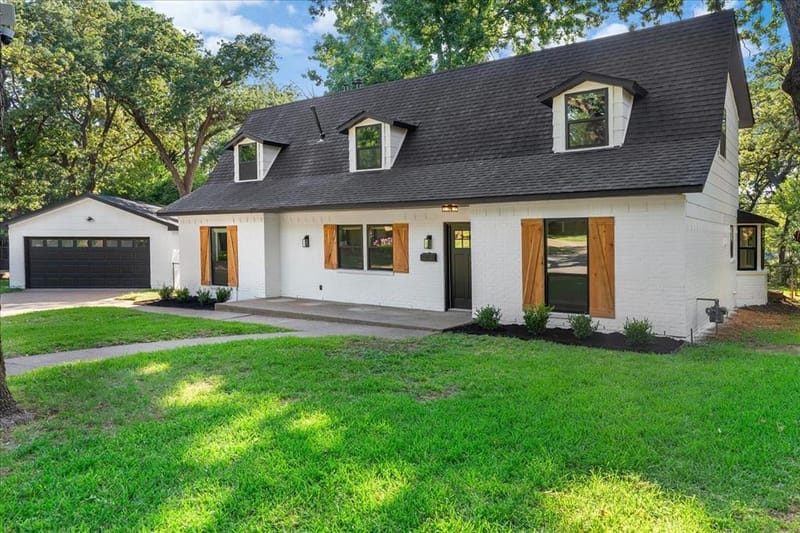 1815 Wellington Court, Arlington TX 76013