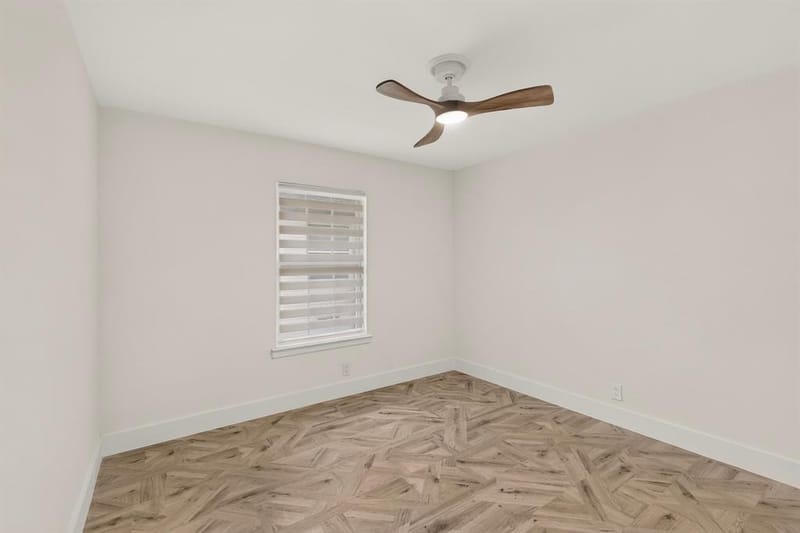 10520 Lippitt Avenue, Dallas TX 75218 - Photo 24