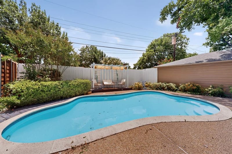 10520 Lippitt Avenue, Dallas TX 75218 - Photo 31