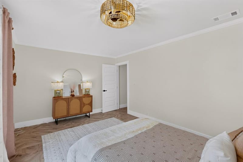 10520 Lippitt Avenue, Dallas TX 75218 - Photo 21
