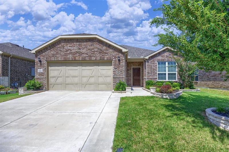 9221 Refuge Way, McKinney TX 75071 - Photo 3