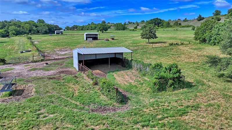 4509 Lazy E Road, Saint Jo TX 76265 - Photo 23