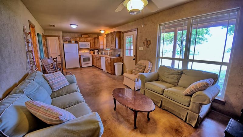 4509 Lazy E Road, Saint Jo TX 76265 - Photo 13