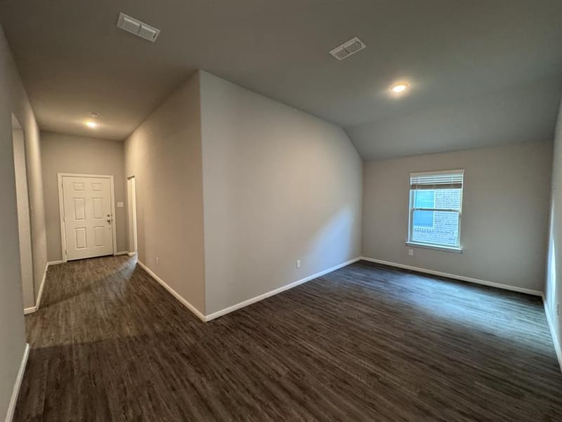 1323 Rosler Street, Mansfield TX 76063 - Photo 6