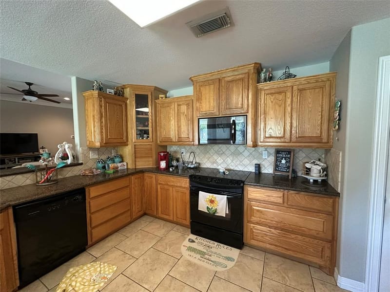 394 Sunland Park, Robinson TX 76706 - Photo 12