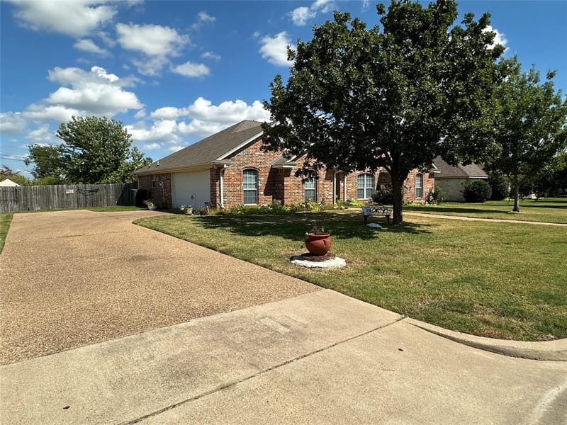 394 Sunland Park, Robinson TX 76706 - Photo 33