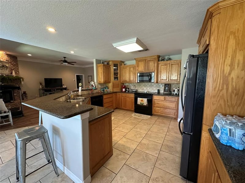 394 Sunland Park, Robinson TX 76706 - Photo 8