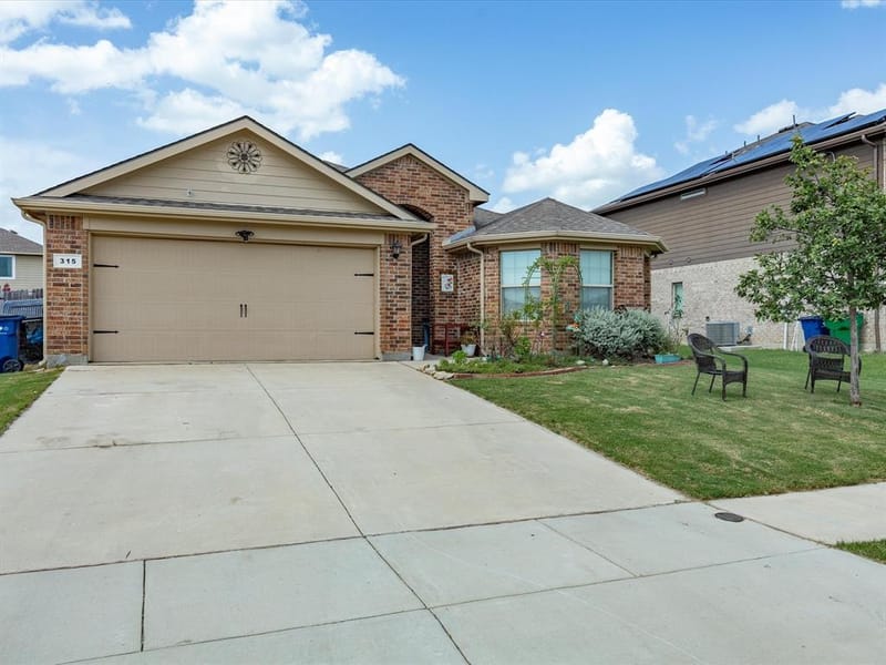 315 Preakness Lane, Ponder TX 76259