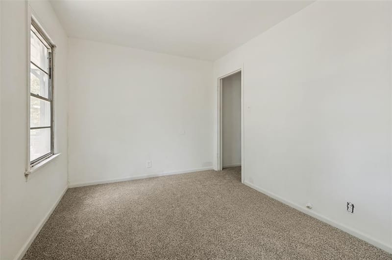 661 W Millett Drive, Dallas TX 75232 - Photo 8