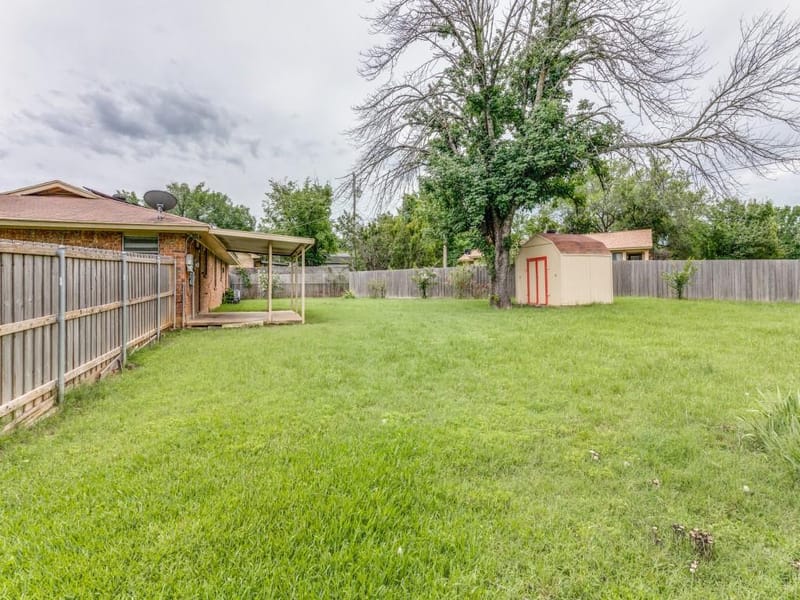 325 Walnut Avenue, Azle TX 76020 - Photo 24