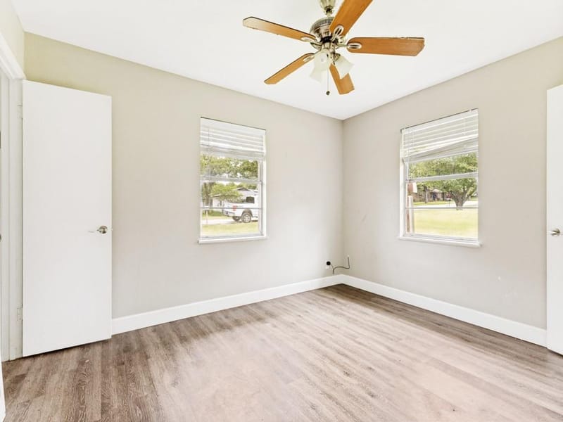 325 Walnut Avenue, Azle TX 76020 - Photo 10