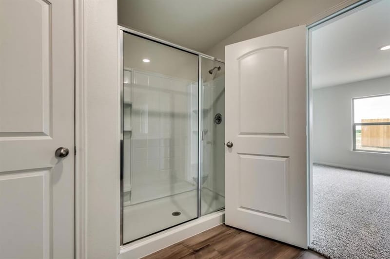 254 Shaw Creek Boulevard, Ferris TX 75125 - Photo 5