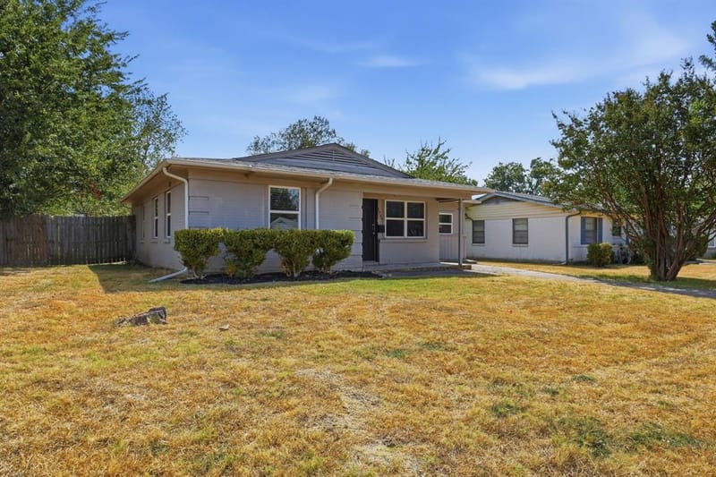 2740 Blue Ridge Drive, Mesquite TX 75150 - Photo 2