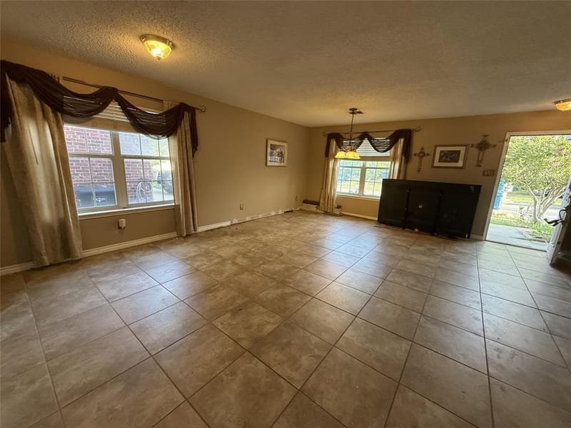 10128 Chapel Springs Trail, Fort Worth TX 76116 - Photo 9