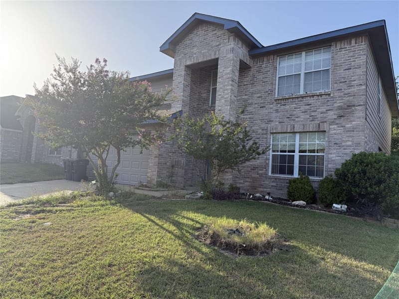 10128 Chapel Springs Trail, Fort Worth TX 76116 - Photo 4