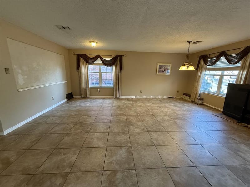 10128 Chapel Springs Trail, Fort Worth TX 76116 - Photo 8