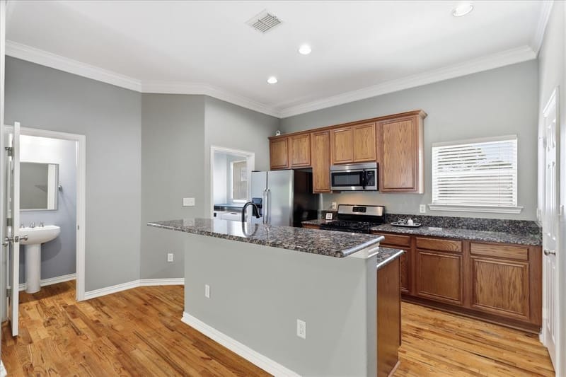 3111 Cedarplaza Lane # 103, Dallas TX 75235 - Photo 13