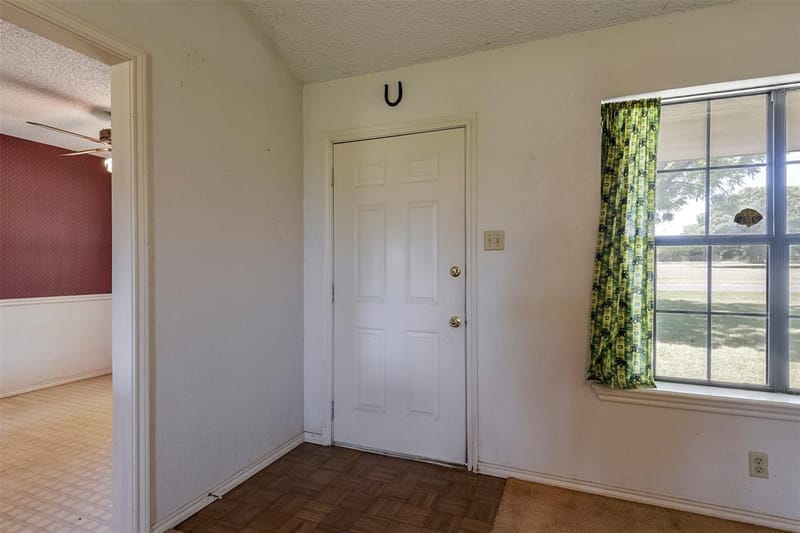 301 Vinyard Drive, Waxahachie TX 75167 - Photo 4
