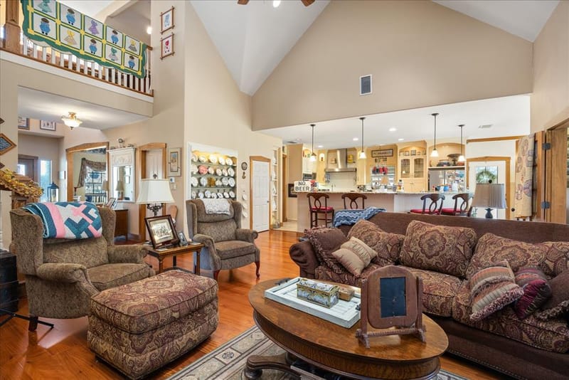9001 Sawgrass Court, Granbury TX 76049 - Photo 7