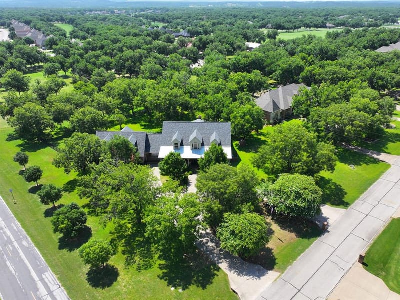 9001 Sawgrass Court, Granbury TX 76049 - Photo 3