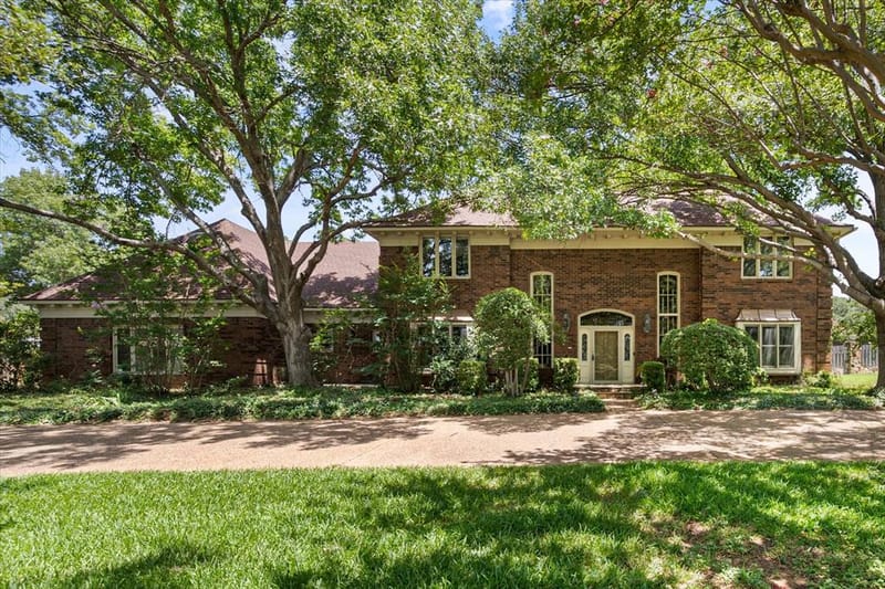 2520 Norwood Drive, Hurst TX 76054 - Photo 2