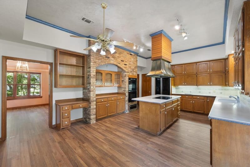 2520 Norwood Drive, Hurst TX 76054 - Photo 6