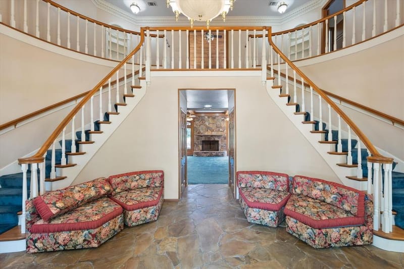 2520 Norwood Drive, Hurst TX 76054 - Photo 3