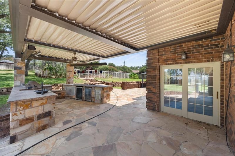 2520 Norwood Drive, Hurst TX 76054 - Photo 24