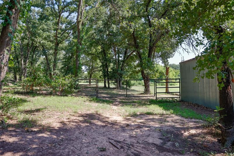 671 County Road 163, Gainesville TX 76240 - Photo 13