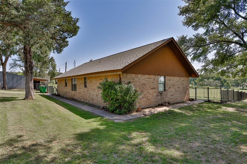 671 County Road 163, Gainesville TX 76240 - Photo 8