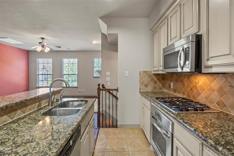 7922 Presley Avenue, Plano TX 75024 - Photo 9