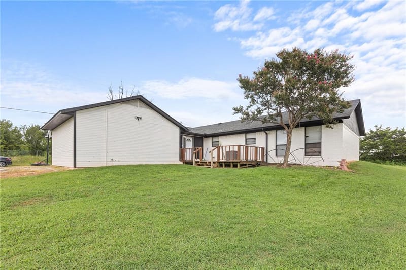 1939 E Texas Street, Denison TX 75021 - Photo 23